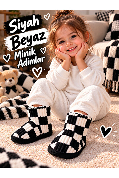 ANATOLYA PUF Ev içi takımının renginde taraftar Pandufu