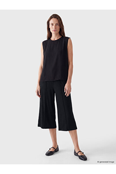 LC Waikiki Alita City with a Difference of Lcw Grace Black Plain Standard & R...