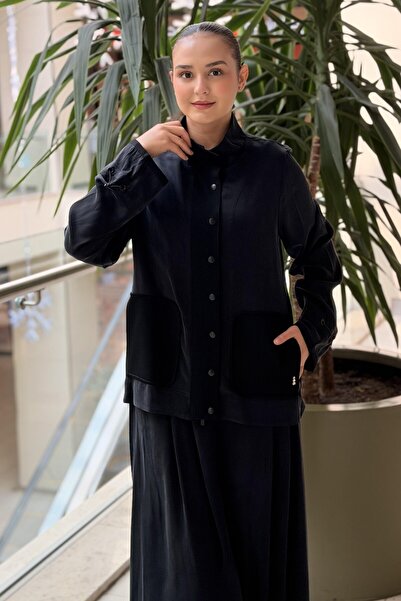 MISS DALIDA Missdalida High Collar Minimal Jacket with Pockets