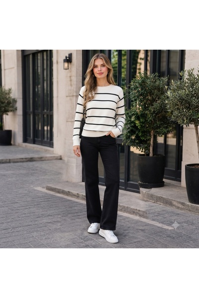 Sashaa Collection سترة تريكو نسائية ذات ياقة مستديرة مخططة باللونين الأبيض وا...