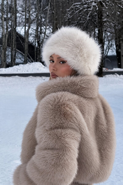 RAİR BEAUTY Kadın Beyaz Peluş Kürk Şapka – Yumuşak Dokulu, Sıcak Tutan Kışlık...