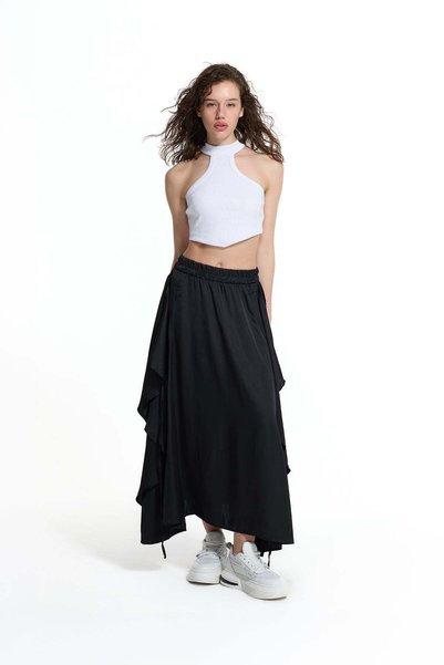 #vdr viadellerose تنورة سوداء غير متماثلة مزينة بالدرابيه 19231