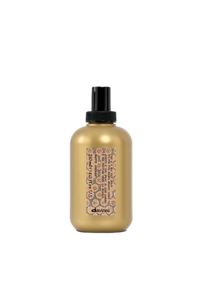 Davines Περισσότερα στην Συσκευασία Αυτό είναι ένα σπρέι θαλασσινού αλατιού (...
