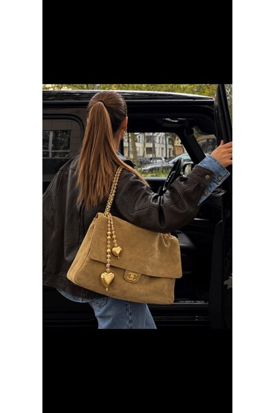Les Petites Mains Gold Charm – Kristal Boncuklu Çift Kalp Gold Çanta Charmı