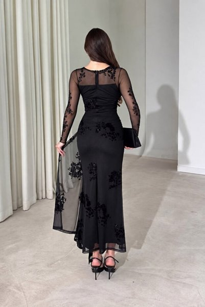 Nika Fashion Kadın Simli Çiçek İşlemeli Transparan Detaylı Önü Kuşaklı Maxi Uzun Kollu Tül Elbise