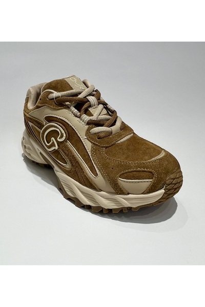 Guja 26K368-1 g Appliqued Outdoor Sole Sneaker