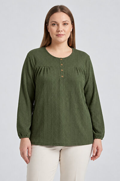 Ravencia Winter Hair Knitwear Buttoned Soft Blouse