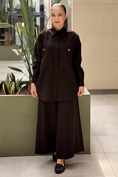 Ceremony Navi Suit with Two Front Pockets and Gold Accessories with Trousers