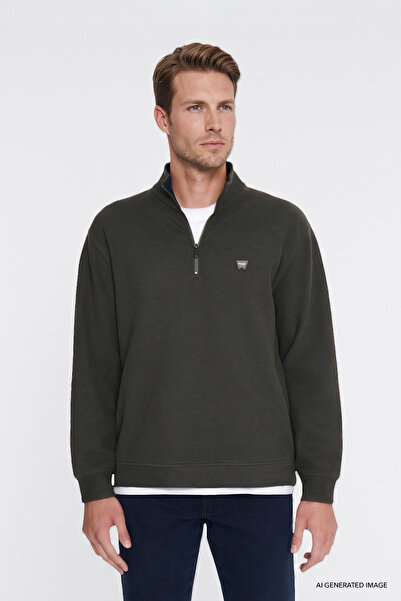 WRANGLER Cotton Thessaloniki Regular Fit Normal Cut Zippered High Collar Swea...