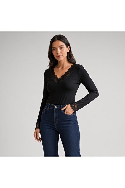 KAROL Lace Detailed V-Neck Long Sleeve Blouse