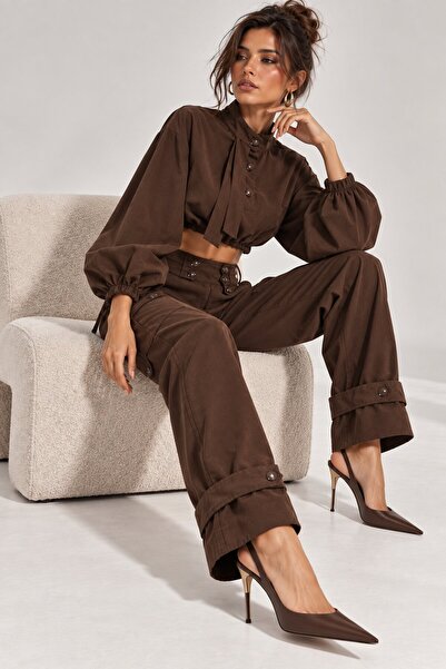 Modern Dokunuşlu Crop Bluz & Kargo Pantolon İkili Takım