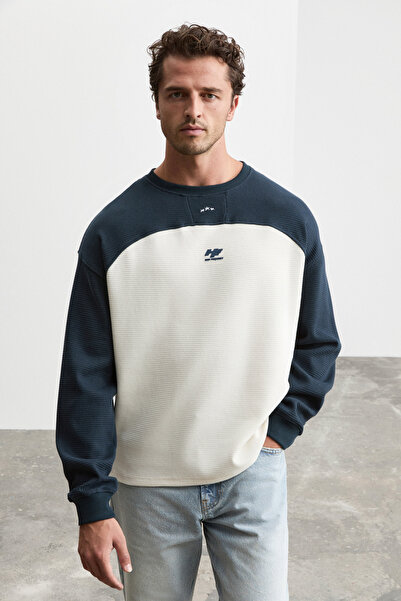 GRIMELANGE Damiano men's organic cotton trimmed ecru/navy blue sweatshirt