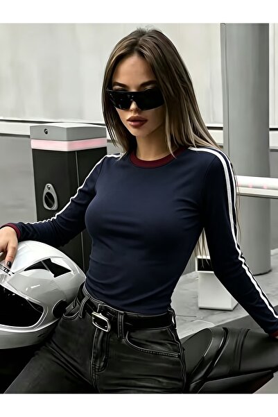 Toum Long Sleeve Retro Vintage Graphic Blouse Body