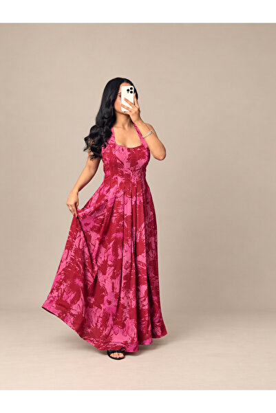 Rose فستان فوشي فاخر بنقشة عنابية