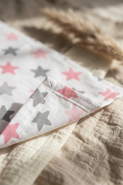 Generic Brand Stella Sapphire Pink Starry Cotton Nursing Apron - Breathable Fabric, Adjustable Neck Strap