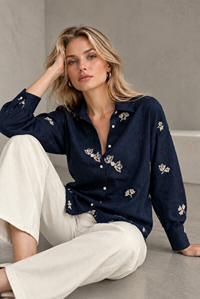 Vireo Club Women's Navy Blue Embroidery Detailed Regular Fit Shirt
