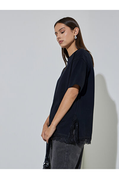 Styli Black Solid Lace Details Short Sleeves Oversized T-Shirt