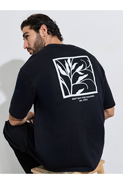Styli Men Black Oversized Screen Print Cotton Terry Crew Neck T-Shirt