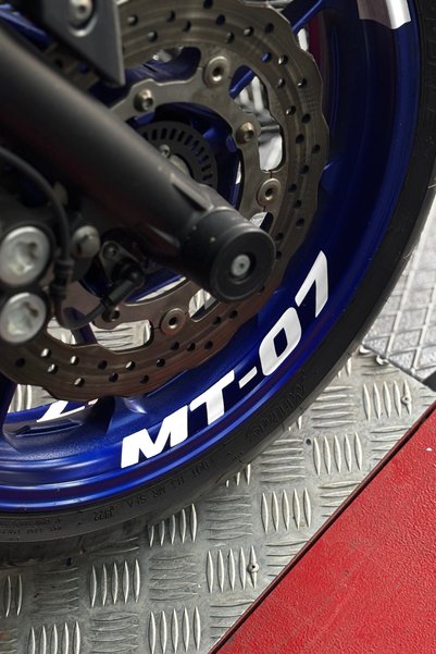 Banxtre Yamaha MT-07 için Jant içi MT-07 Yazı Sticker Etiket ( 4 Adet) (Tüm Y...