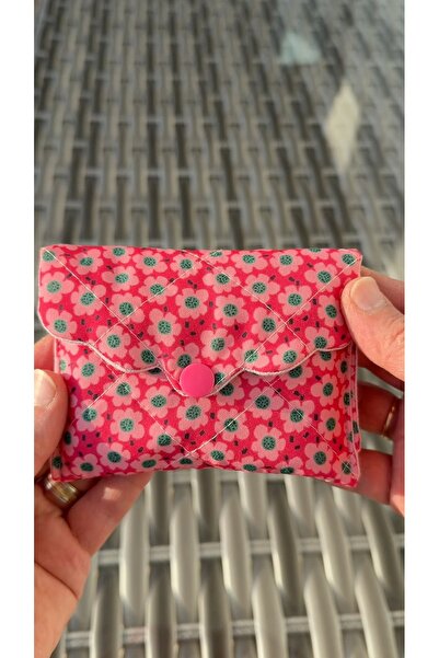 Pembe Çiçekli Kapitoneli Cüzdan