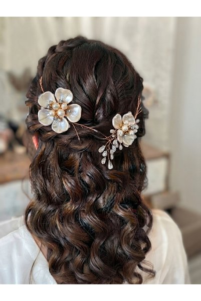 Kaan Accessoire مجموعة دبابيس شعر ذهبية على شكل زهرة مزينة باللؤلؤ والكريستال...