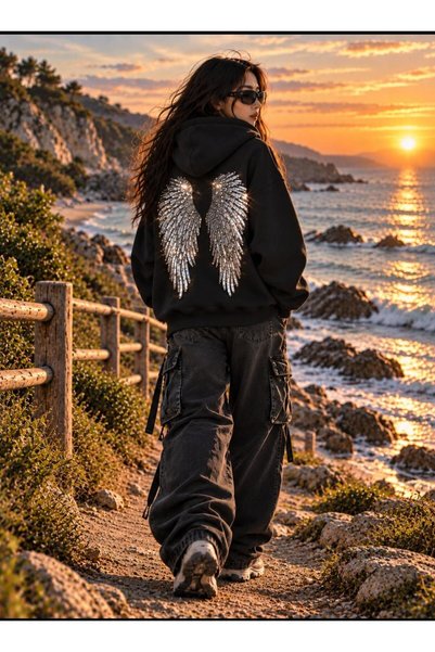 eyonnwear Unisex Y2K Sequined Wing Printed 3 Thread Threaded Oversize Hoodie