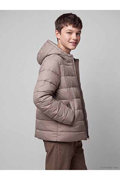 LC Waikiki معطف I بغطاء رأس Boy مبطن من متجر فريزن ستور