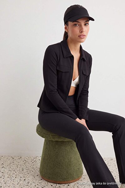 Trendyol Collection سترة رياضية محبوكة بسحّاب من قماش الغوص/السكوبا باللون ال...