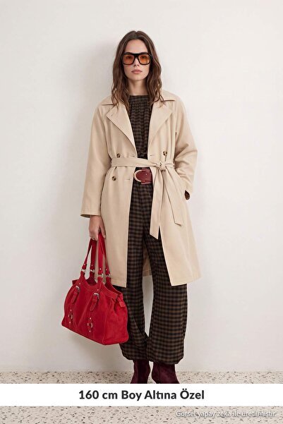 Trendyol Collection معطف طويل بحزام من بيتيت تاش بقصة عادية ومقاس طويل TWOAW2...