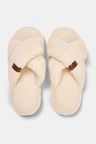 TRENDYOL SHOES Ecru Plush Women's House Slippers Takaw27Er00011