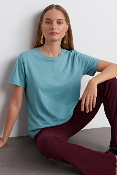 COMBİNE MİCHAİL Women's Comfort Fit Basic Çağla Loose T-Shirt