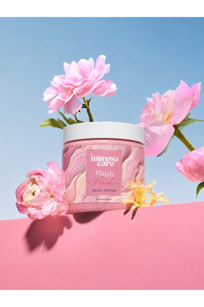 The Mimosa Care Blush Petal Purifying, Moisturizing, Anti-Ingrown Hair Body Peeling - 300 Gr