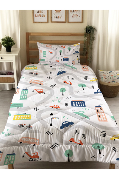 Evmila Road Patterned Quilted Stitched Quilt