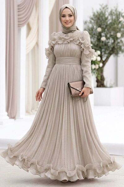 N.S NEVA STYLE فستان سهرة بيج بتفاصيل كشكشة 55691BEJ