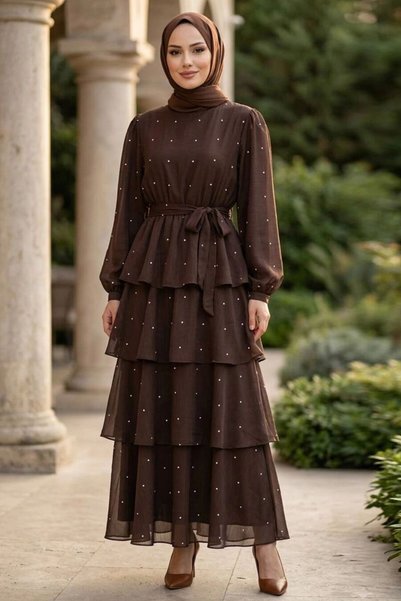 N.S NEVA STYLE Rochie hijab maro cu volane și detalii din piatră 5336KH
