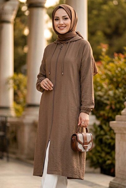 Neva Style غطاء رأس بغطاء رأس من قماش الفرو الفاتح بلون الفراولة مع سحاب 15493AV