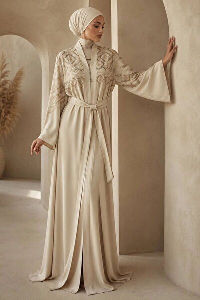 Neva Style عباءة تيسيتور بيج بحزام وتطريز متماثل 29143BEJ