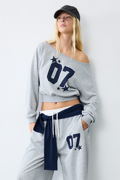 DeFacto Oversize Kayık Yaka Baskılı Kalın Crop Sweatshirt I6355AX26AU