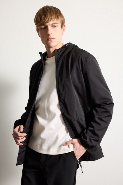 DeFacto Water-Repellent Reversible Slim Fit Tight-Cut Hooded Zip-Up Jacket C5...