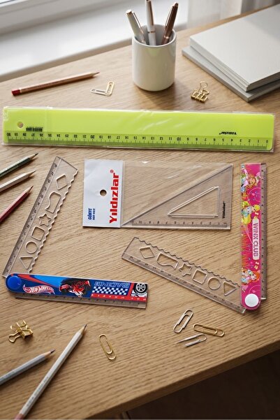 Yaygan Cetvel set 4 lü Cetveli Renkli, Gönye, Winx Club Katlanır Geometrik Şe...