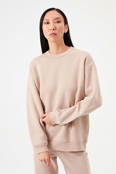Açelya Okcu Crew Neck Raised Sweatshirt