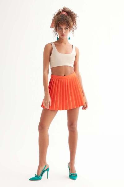 Açelya Okcu Lycra Pleated Short Skirt