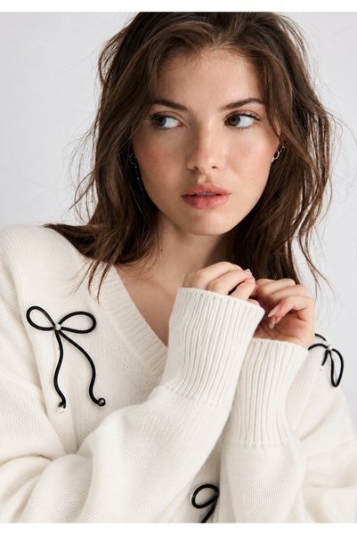 MARLİNG White Bow Detailed Sweater
