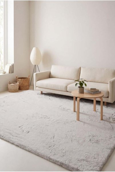 Al Kaffary Carpet سجادة ألكافاري ناعمة بلون كريمي داكن، مقاس 80 × 120 سم