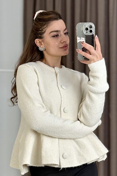 Juuuj Beige Yumoş Knitwear Crew Neck Long Sleeve Buttoned Flywheel Detailed W...