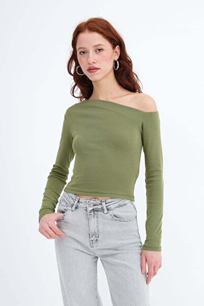 Addax Boat Neck Long Sleeve Blouse B1879