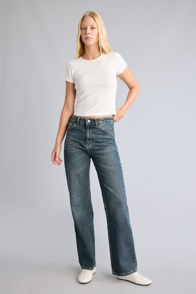 DeFacto 90's Wide Leg Yüksek Bel Boru Paça Jean Pantolon I5303AX26WN