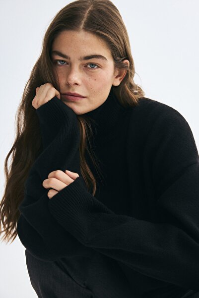 H&M Yarım Balıkçı Yakalı Oversize Kazak