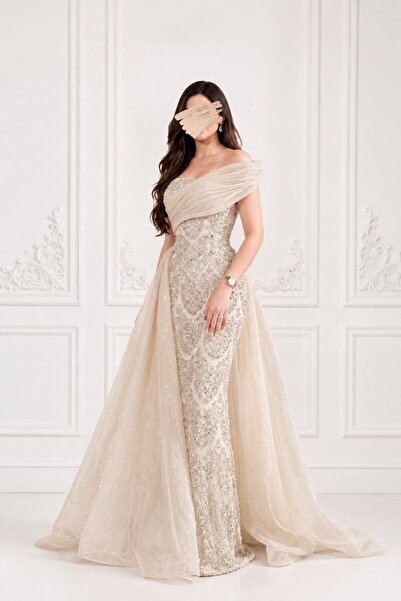 ranin Beige Dress with Embroidered Detail and Jazar Tail.