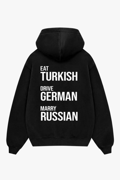 Sekizbiraltı هودي أسود كبير الحجم مطبوع عليه عبارة "Eat Turkish Drive German ...